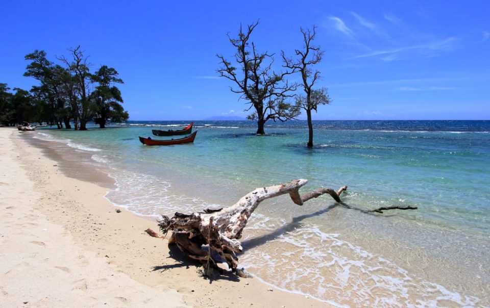 Pantai Lhok Mee Aceh, Destinasi Liburan yang Menyegarkan