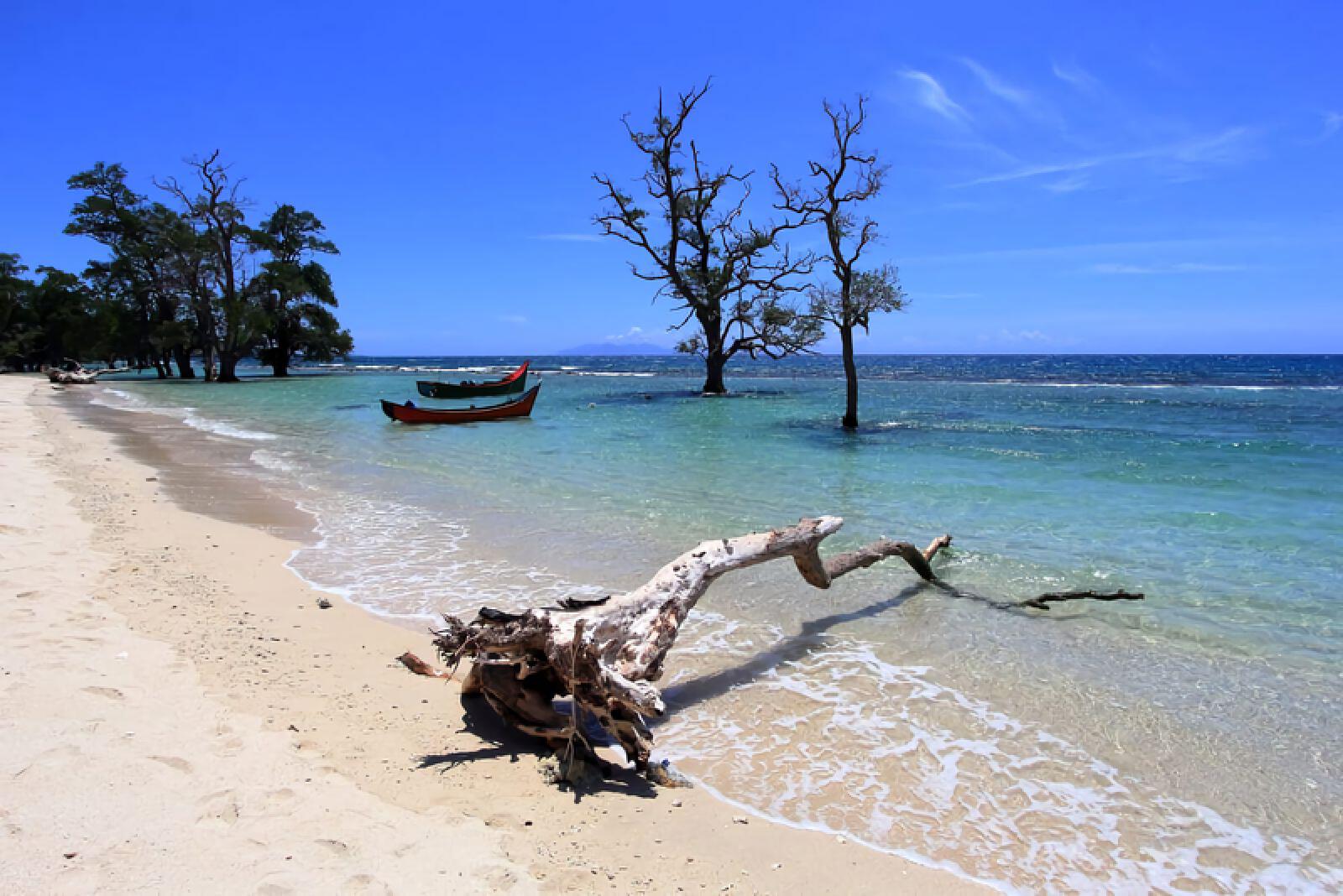 Pantai Lhok Mee Aceh, Destinasi Liburan yang Menyegarkan