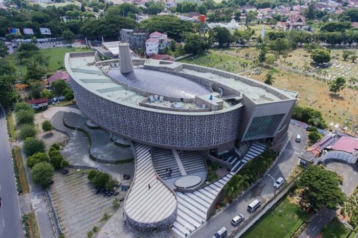 Menelusuri Jejak Tsunami Aceh: Dari Museum Hingga Monumen Harapan