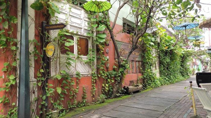 Menjelajahi Kampung Batik Kauman: Dari Proses Membatik Hingga Cerita Pesisir Jawa