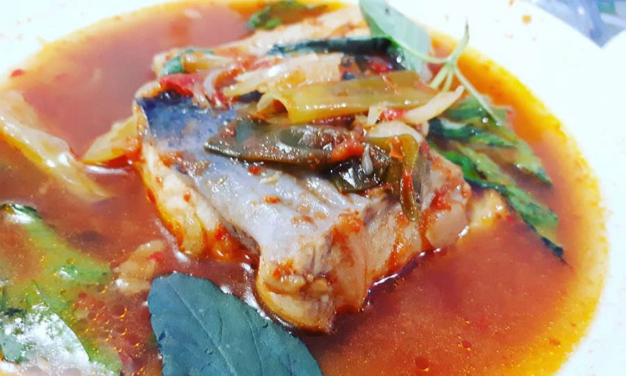 Pindang, Sambal Tempoyak, dan Warisan Sungai: Rasa Autentik Palembang yang Terlupakan