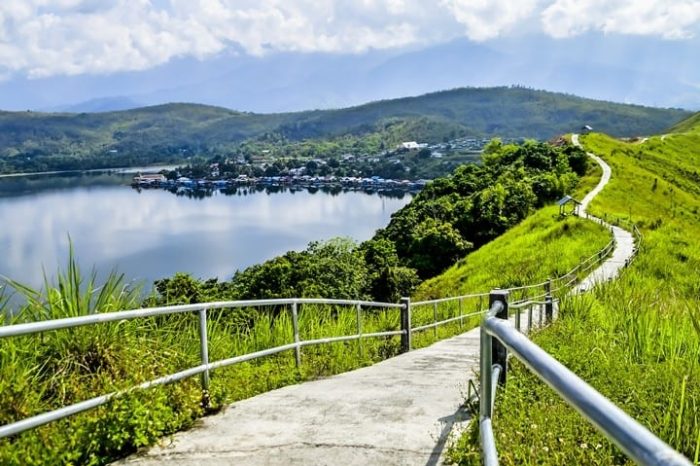 Waena dalam Denyut Kehidupan Jayapura: Edukasi, Alam, dan Budaya Papua