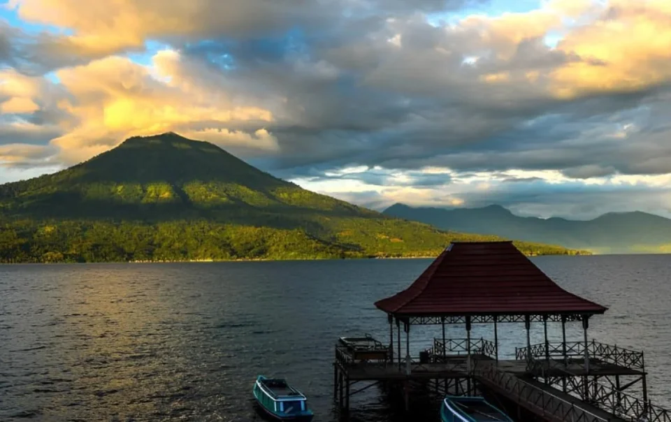 Wisata Alam Palembang dan Sekitarnya: Menyusuri Sungai Musi hingga Keindahan Danau dan Hutan Rawa