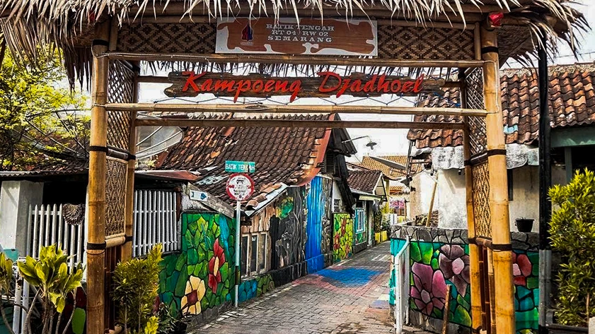Menyusuri Kampung Batik dan Berburu Kuliner Legendaris Pekalongan dalam Satu Perjalanan