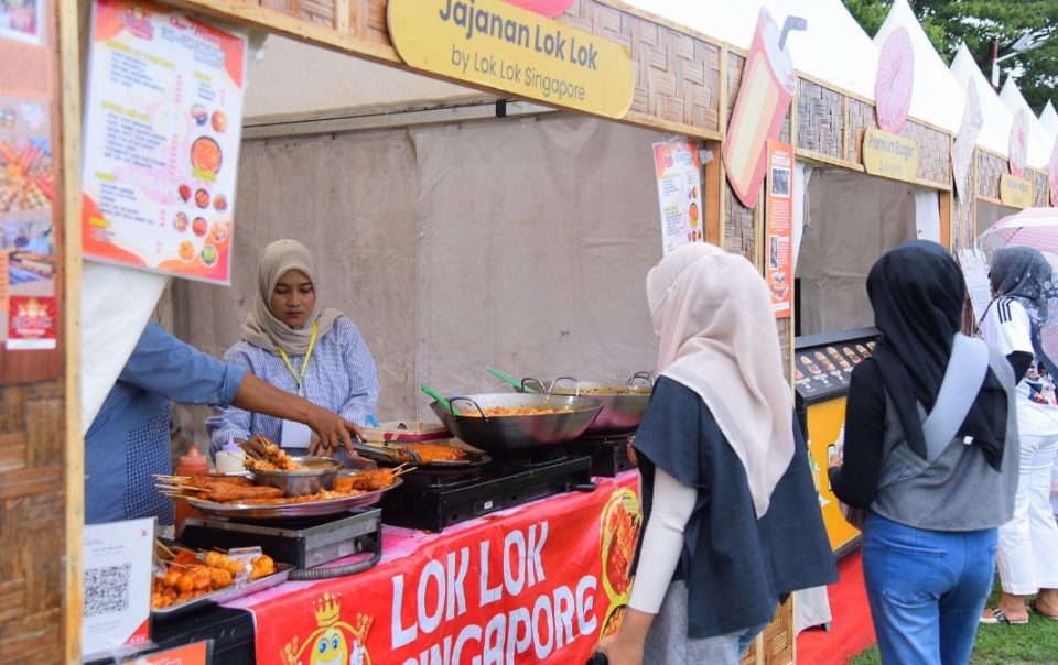 Street Food Aceh: Kuliner Pinggir Jalan yang Rasanya Bintang Lima