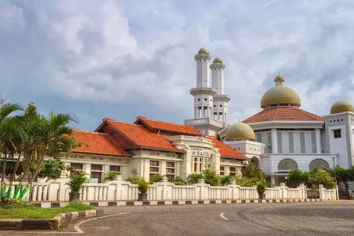 Wisata Sehari di Pekalongan: Itinerary Santai dari Batik sampai Kuliner Malam