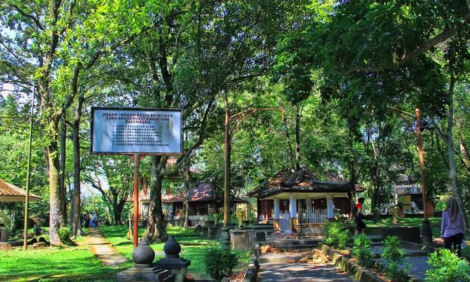 Palembang Selain Pempek: 10 Destinasi Menakjubkan untuk Wisata