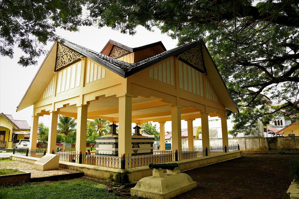 SEO Title:
12 Wisata Islami di Aceh yang Menakjubkan dan Cocok untuk Semua Usia