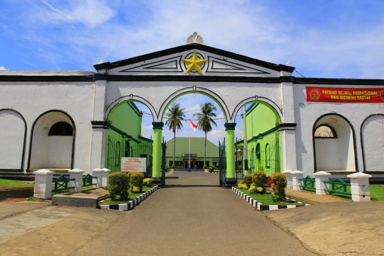 Benteng Kuto Besak: 7 Panduan Sejarah dan Daya Tarik
