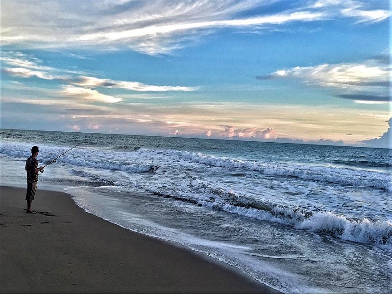 Pantai Suak Ribee: 7 Pesona Sunset di Meulaboh yang Wajib Dinikmati
